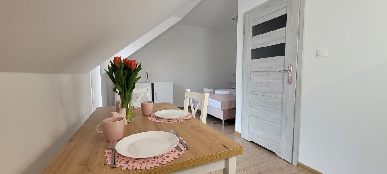 Kolorowe Cieplice - Apartamenty Z Widokiem Na Karkonosze Jelenia Gora Bagian luar foto