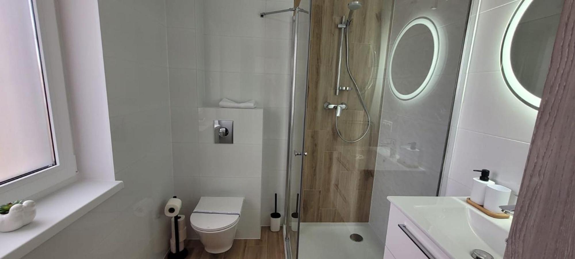 Kolorowe Cieplice - Apartamenty Z Widokiem Na Karkonosze Jelenia Gora Bagian luar foto